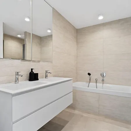 Chic 80sqm Luxe Apt - Heart Of City * Luxemburgo