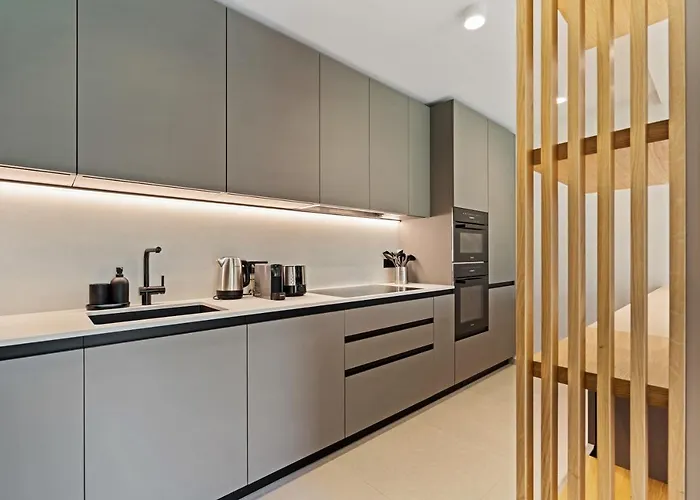 Chic 80sqm Luxe - Heart Of