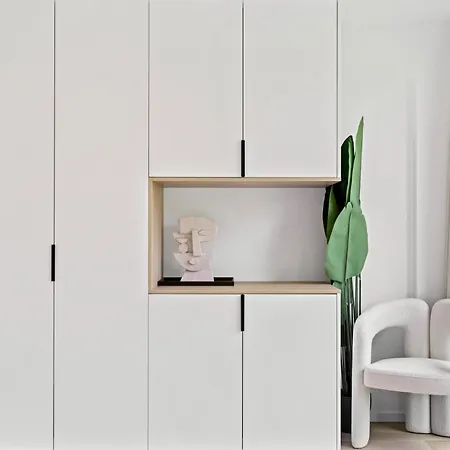 Chic 80sqm Luxe Apt - Heart Of City *