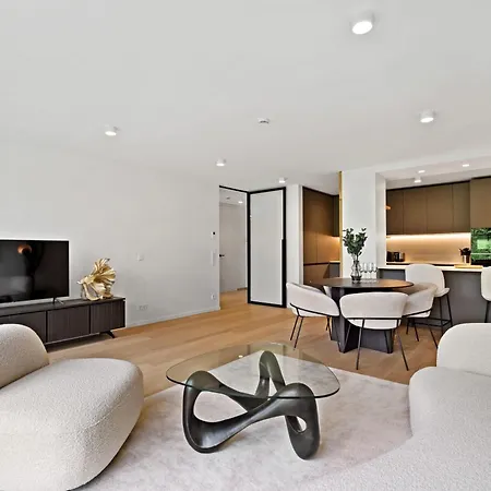 Apartment Chic 80sqm Luxe Apt - Heart Of City